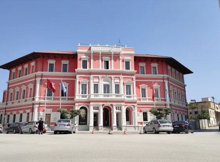 Brunilda Mersini u zgjodh kryetare, nisin ‘riformatimet’ në Bashkinë e Vlorës