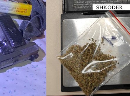Armëmbajtje pa leje dhe drogë, arrestohet 40-vjeçari në Shkodër, procedohet adoleshenti