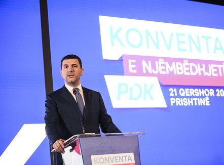Pas largimit si kryetar i PDK, Memli Krasniqi heq dorë nga kandidimi për deputet