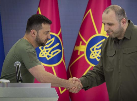 Skandal i madh korrupsioni në Ukrainë, merret në pyetje një nga njerëzit më të afërt të Zelensky-t