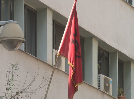 EKSKLUZIVE! Nxiti ndarje dhe urrejtje me postime fyese për flamurin në Facebook, 2 vjet burg kosovarit