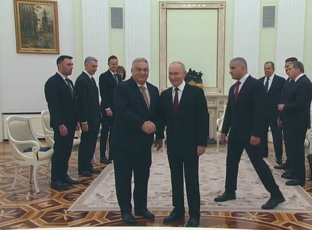 Orban sfidon partnerët e BE dhe takohet sërish me Putin në Moskë, Szijaritto: Siguruam gazin rus për Hungarinë