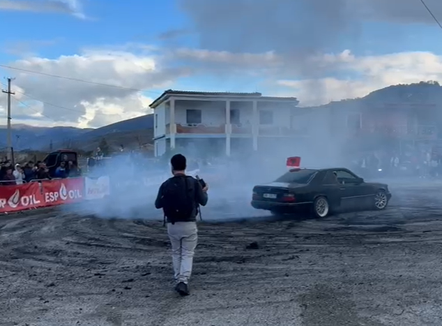 Mallakastra feston Çlirimin me super-show, Helldrift elektrizon qytetin