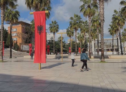 Trendi rritet vit pas viti, festat e nëntorit si mundësi për të ikur jashtë vendit