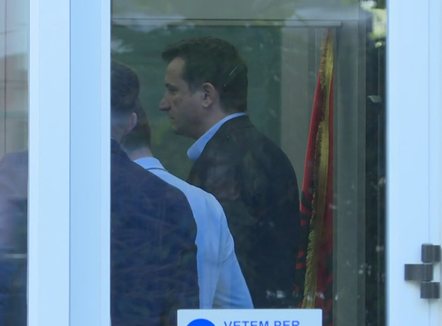 Pas refuzimit të GJKKO, Erion Veliaj heq avokatin. Merr shembull gjyqin e Metës