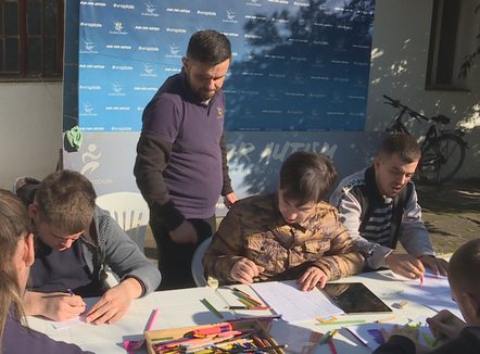 Kempi nuk mbulon as një javë trajtim, buxheti lë sërish “jetimë” fëmijët me aftësi ndryshe