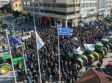 Bllokohet sërish aksi Kakavijë-Janinë