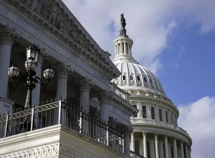 SHBA gati t’i japë Kievit një garanci bazuar në Nenin 5 të NATO-s me një votë në Kongres