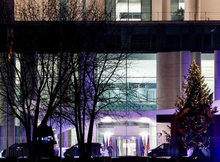 Bisedimet me SHBA-në në Berlin, Ukraina përshëndet 'përparimin e vërtetë' të negociatave