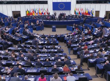 “Zëri im, zgjedhja ime!” Parlamenti Europian voton skemën që lehtëson abortin