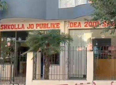 “Pse më ke zënë rrugën, duhet të kaloj i pari!” Zbulohet arsyeja absurde që solli plagosjen me thikë në shkollë 