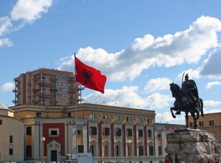 Bashkia Tiranë miraton buxhetin për vitin 2026, Ristani: Jemi afirmuar si qyteti i të ardhmes urbane!