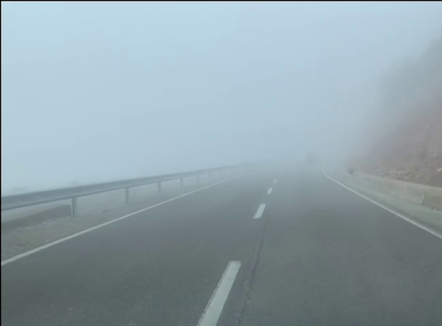 Mjegull dendur në aksin Kukës-Krumë