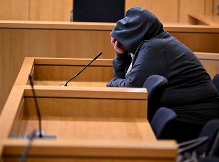 Drogonte, përdhunonte dhe shpërndante videot e bashkëshortes online, dënohet 61-vjeçari gjerman