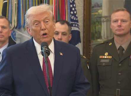 “Maduro e di se çfarë dua!”, Trump nuk përjashton luftën në Venezuelë