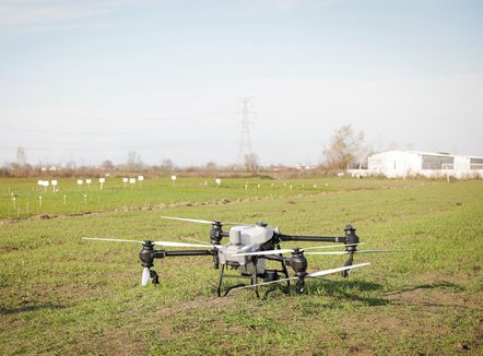 Ministri Salla prezanton për herë të parë dronin bujqësor në Fushë-Krujë