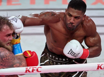 Humbi ndeshjen përballë Anthony Joshua, ‘trondit’ Jake Paul: Mendoj se më ka thyer nofullën!
