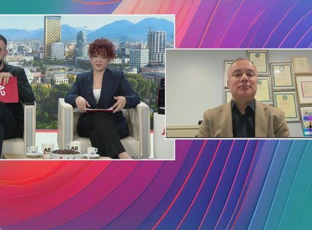 “Mund të pezullohet Lotaria Amerikane edhe për ata që e kanë fituar”, paralajmërimi i ekspertit të emigracionit