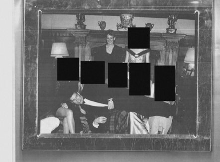 Dosjet Epstein dhe transparenca e rreme. Çfarë u publikua, çfarë u fshi dhe sa i përfshirë është Trump? 