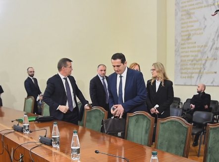 Kërkesa e SPAK për Belinda Ballukun, PS bllokon Këshillin, PD akuza për mbrojtje politike