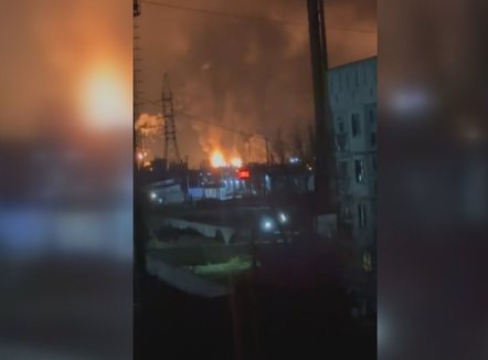 Vritet një fëmijë 4-vjeçar, Rusia sulmon dhunshëm Ukrainën, shpërthime e viktima në Kiev