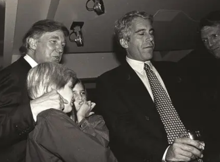 Dosja Epstein/ Trump fluturoi 8 herë me avionin privat të abuzuesit