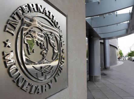 FMN vlerëson rritjen ekonomike të Shqipërisë, kritika për “Paqen Fiskale”: Shqetësuese mbetet rënia e popullsisë