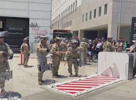 Trump humbet në Gjykatën Supreme, Garda Kombëtare 