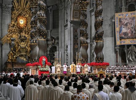 Urimi dhe mesazhet në Vatikan, Krishtlindjet e para për Papa Leonin: Ditë paqeje në botë