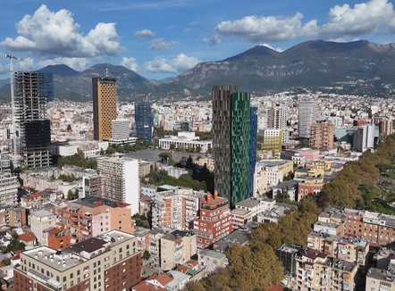 Është kthyer në problem kronik, institucionet s'po shpenzojnë dot, 1/4 e buxhetit e papërdorur