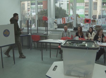 Nisin ethet zgjedhore, nesër votohet në përfaqësitë diplomatike të Kosovës