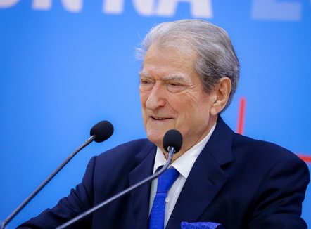 “Çdo ditë protesta në shesh”, Berisha kërkon dorëheqjen e Ramës dhe Ballukut