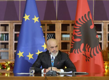 Rama: Shqipëria do prodhojë dronë dhe mjete të blinduara 