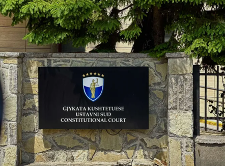 24 vjet pa vendim, Kushtetuesja konstaton shkelje