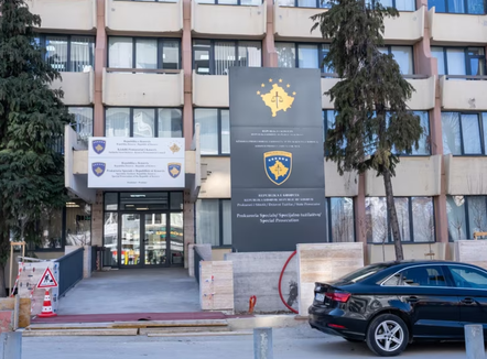 Lufta në Kosovë, ngrihet aktakuzë ndaj një të dyshuari për përfshirje në vrasjen e 13 civilëve