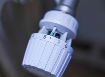 Ulet çmimi i energjisë për ngrohje në Prishtinë dhe Gjakovë