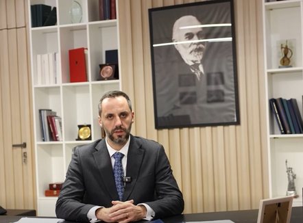 Lajmi i mirë për mbi 13 mijë familje pronarësh, miratohet kompensimi, paratë kalojnë në llogari bankare