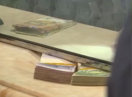 374 miliardë lekë deri në nëntor. Kredia zgjerohet pavarësisht kufizimeve të Bankës së Shqipërisë