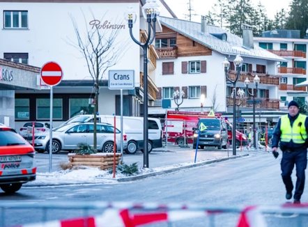 Zjarr në resortin zviceran gjatë festës së Vitit të Ri, disa të vdekur