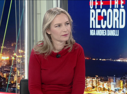 A do futet në politikë? Lea Ypi në “Off the Record”: Nuk thuhet asnjëherë “jo” për të ardhmen