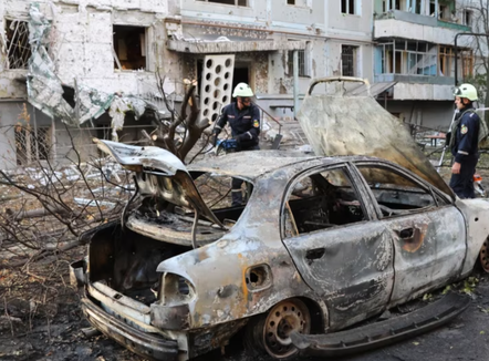 Ukraina mohon shënjestrimin e civilëve, pasi Moska e akuzon se ka sulmuar një hotel