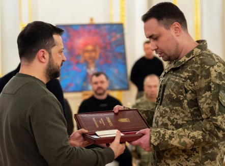 Shefi i inteligjencës ushtarake emërohet në postin e ndihmësit kryesor të Zelenskyt