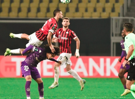 Flakadanët gjatë ndeshjeve në Europë, UEFA ndëshkon Shkëndijën