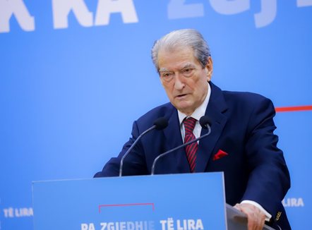 Berisha: Ramaduro si Maduro i ka familjarët të zhytur në drogë! Jep dorëheqjen dhe mos harro kurrë 20 shkurtin