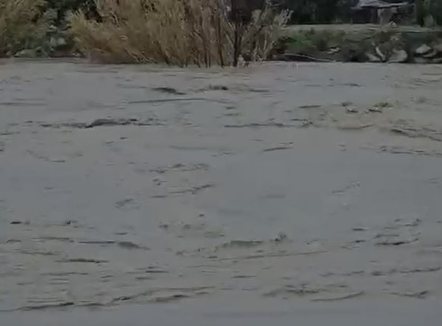 Vjosa në pikën kritike, rritet frika nga përmbytjet në Novoselë