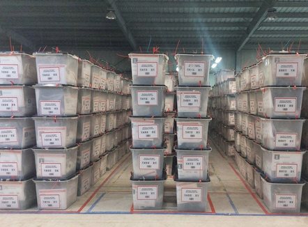 Kosovë, vijon numërimi i votave përmes postës