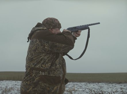 Rikthehen gjuetarët, Begaj i jep “OK” ligjit, bie ndalimi mbi 10-vjeçar