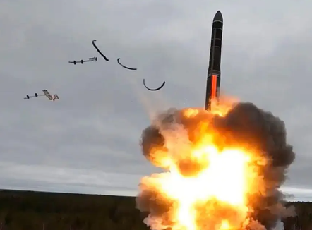 Rusia lëshon Oreshnikun pranë NATO-s dhe BE-së