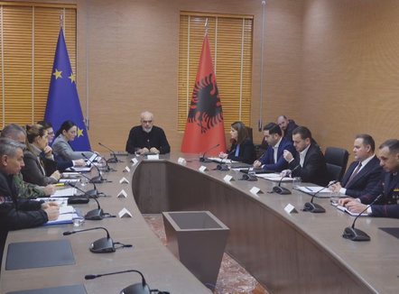 Prioritetet e 2026, Rama “retreat” me ministrat në vilën e kuqe me dyer të mbyllura