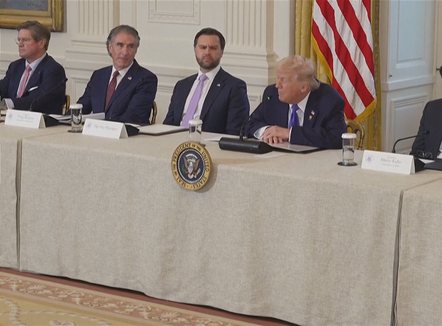 “Nuk është e nevojshme të kapim Putinin” Trump e ka seriozisht: Marrim Groenlandën, ose vijnë rusët e kinezët 